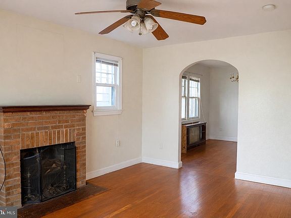 3rd image of 1464 Morris Rd SE