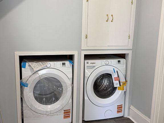 3rd image of 136 Western Ave #1