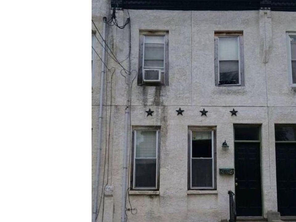 1st image of 2624 Latona St