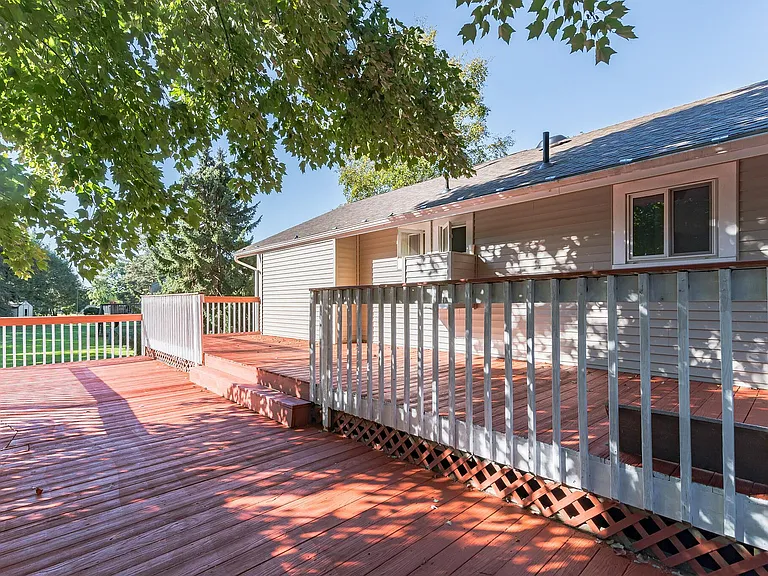 261 Skyline Dr — Photo 39