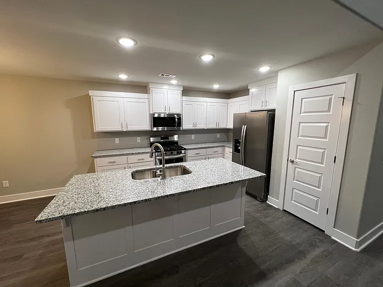 6051 W Mecklin St — Photo 44