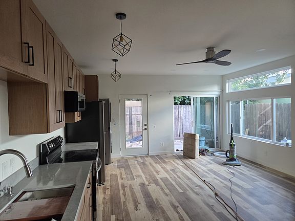 3rd image of 4014 Epanow Ave