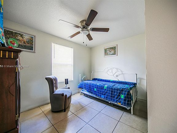 5th image of 6995 NW 11th Ct