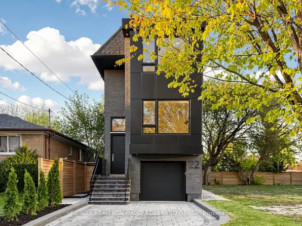 22 Verwood Ave, Toronto, ON M3H 2K5