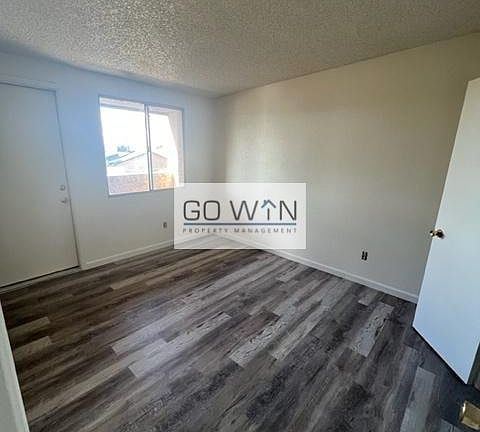 2nd image of 1102 W Cheryl Dr #103