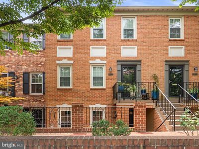 3203 Sutton Pl NW APT C, Washington, DC, 20016