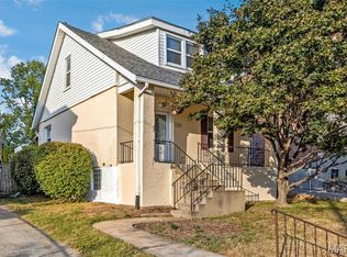 7265 Zephyr Pl, Saint Louis, MO 63143