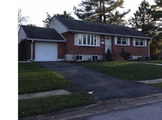 302 Goodley Rd, Wilmington, DE 19803