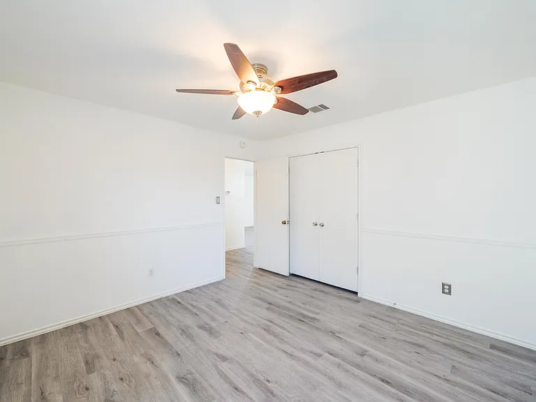 314 Phillips St — Photo 18