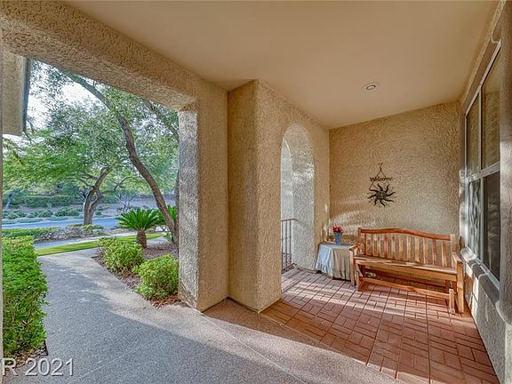 3rd image of 4564 Fiore Bella Blvd