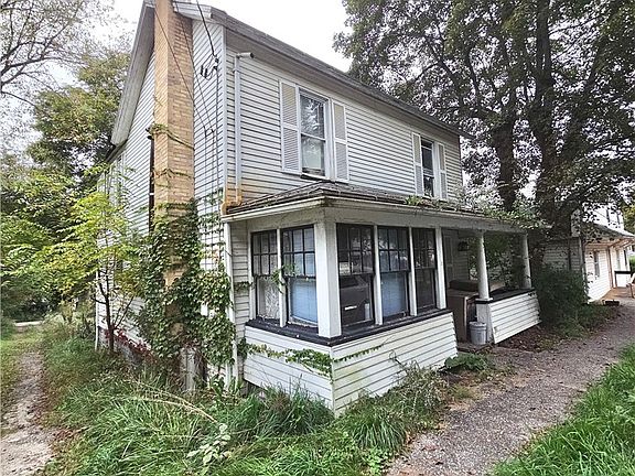 2nd image of 313 S 4th St