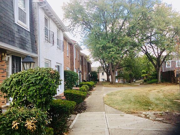 2nd image of 5518 Brackenridge Ave