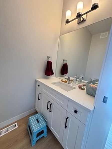 Winnipeg Apartment for rent - 3 Bedrooms — photo 16