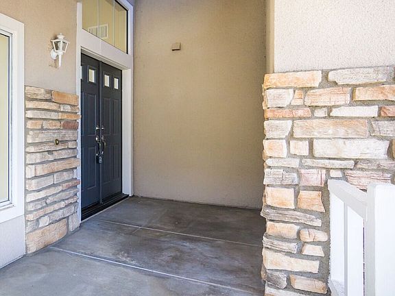 3rd image of 15304 Regatta Way