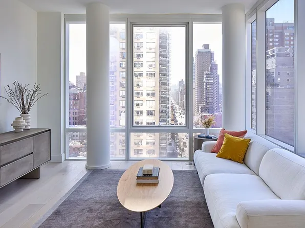 501 3rd Ave #17E, New York, NY 10016