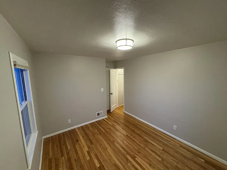 3027 W Cleveland Ave — Photo 25