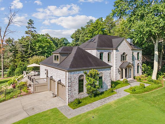 5th image of 9216 Windstone Dr