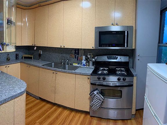 5th image of 65-14 108th St APT 5A