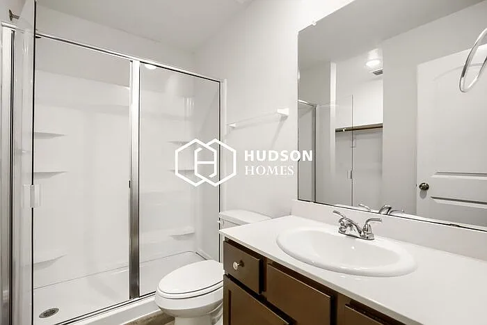 2912 Walnut St — Photo 9