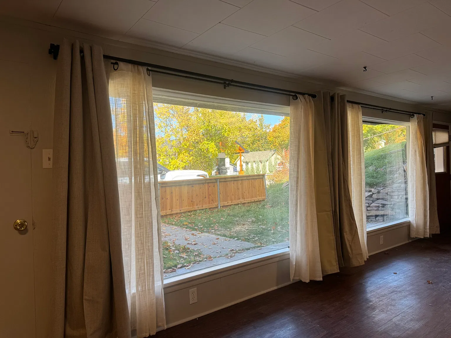 2 bed, 1000 sqft, $1,575 — Photo 4