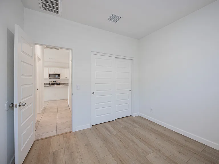 38165 W Excussare Way — Photo 24