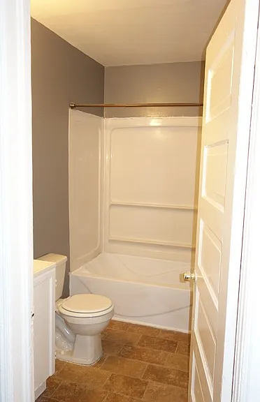 90 Winifred St W — Photo 21