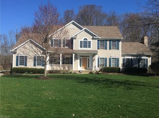 4589 Regal Dr, Akron, OH 44321