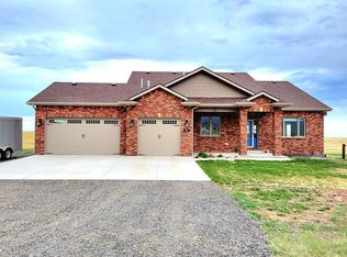 1542 Scenic Ridge Dr, Cheyenne, WY 82009