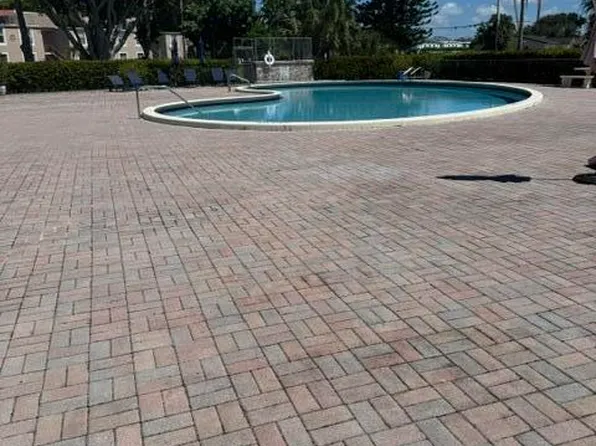 950 NW 80TH Avenue #201, Margate, FL 33063
