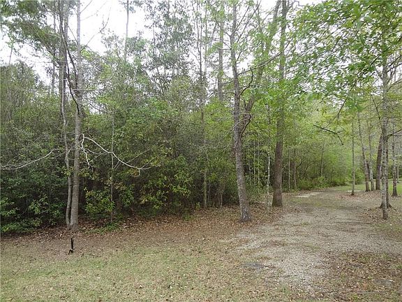 4th image of Oak Grove Way
