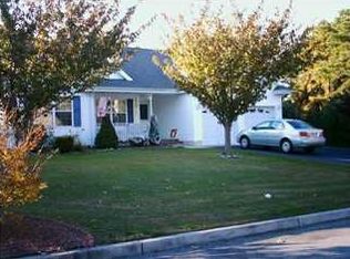 109 Trim Ln, Manahawkin, NJ 08050