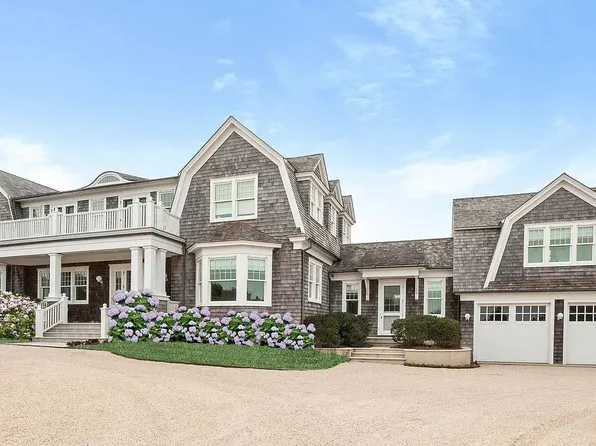 https://photos.zillowstatic.com/fp/0ff101fb02a7ddc984c7498a0b00123d-p_e.webp