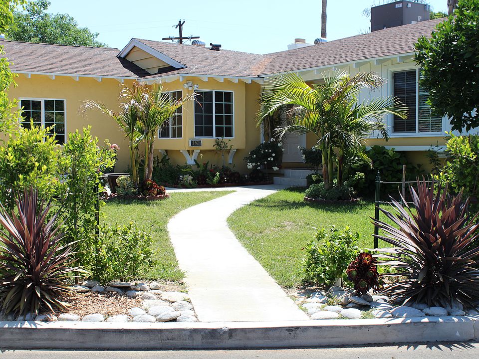 1st image of 8620 Hatillo Avenue