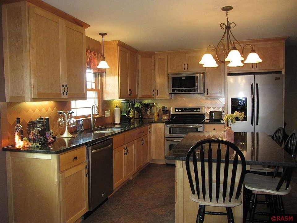 1st image of 525 W Skaro Ave