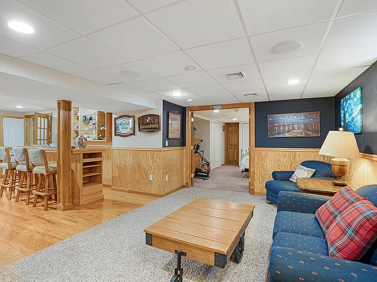 156 Maggie Dr — Photo 13