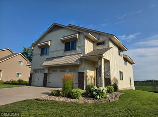 1667 Hidden Trl, Mayer, MN 55360