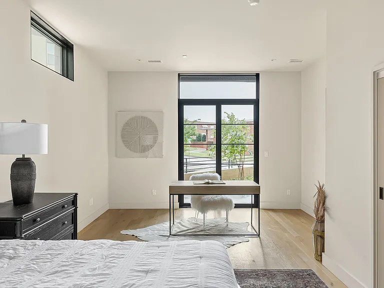 1325 N Dewey Ave #1325 — Photo 7