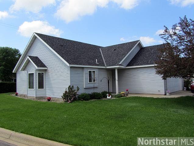 1st image of 833 Aspen Cir