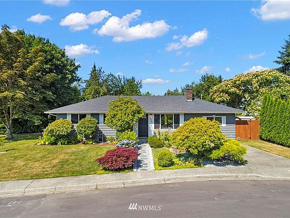 2nd image of 8210 NE 143rd Pl