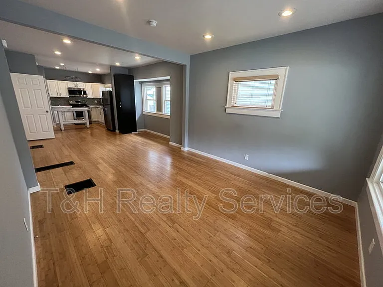 4831 Winthrop Ave — Photo 4