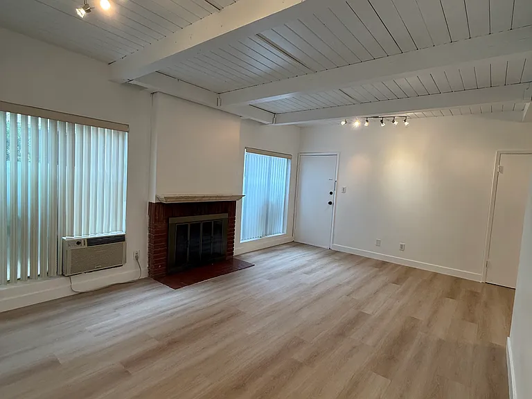 11571 Ohio Ave #3 — Photo 1