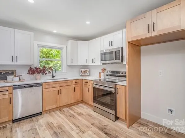 1231 Dean St, Charlotte, NC 28216