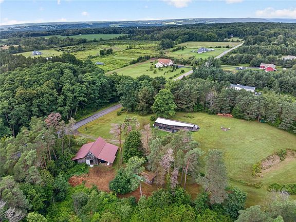 3rd image of 194 Bossard Rd