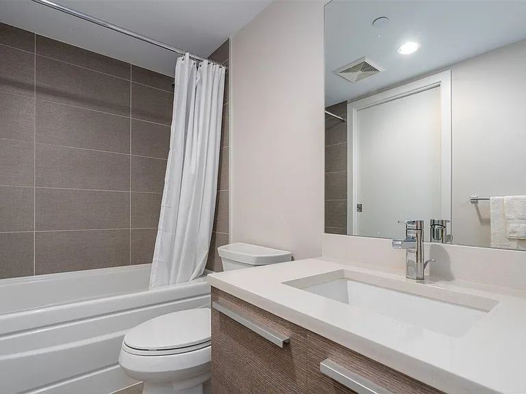 1323 Homer St #1404 — Photo 6