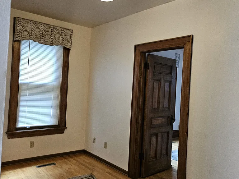 318 S 4th St #1F — Photo 14