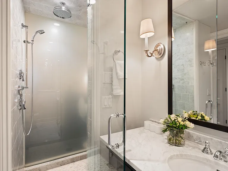 809 S Aspen St #13 — Photo 9