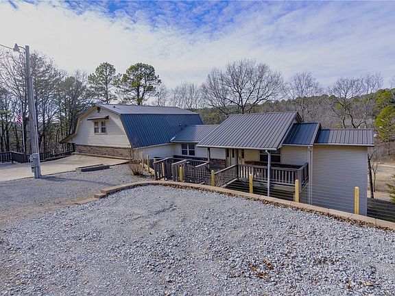 3rd image of 2480 N Saint Andrews Dr