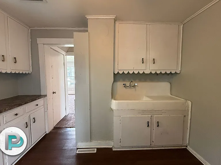 1448 N Monroe Ave — Photo 11