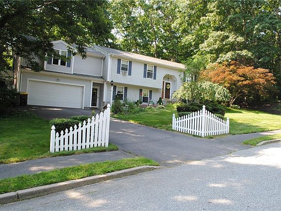 3rd image of 313 Lynne Ln