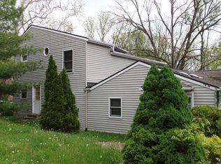 1216 E Thornton Dr, Bloomington, IN